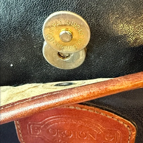 Vintage Oroton Black and Tan Leather SatcheCrossbody - Picture 8 of 8